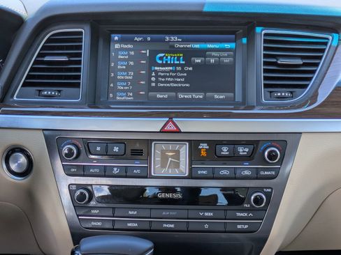 Used 2019 Genesis G80 3.8 image 16