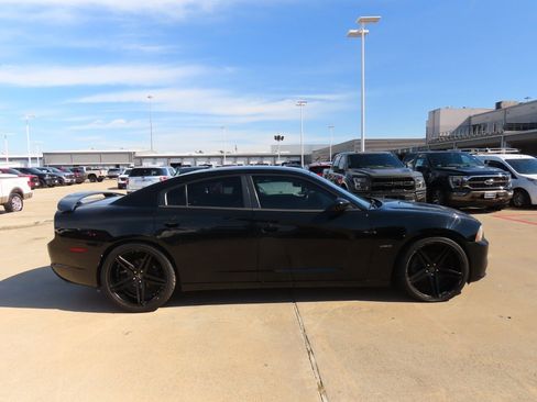 Used 2014 Dodge Charger R/T w/ Wheels & Tunes Group image 10