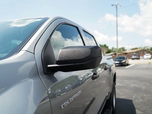 Used 2025 Chevrolet Colorado W/T RWD image 24