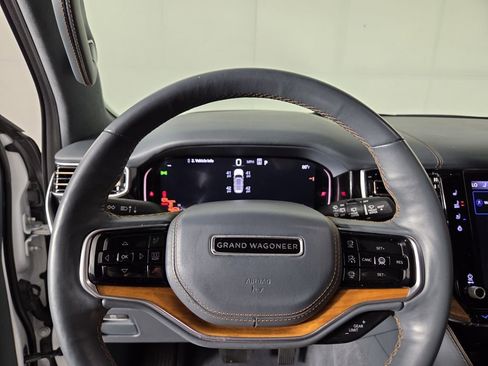 Used 2023 Jeep Grand Wagoneer Series III w/ Rear Seat Video Group 1 AWD/4WD image 14