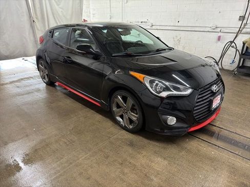 Used 2015 Hyundai Veloster Turbo FWD image 1