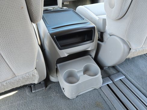 Used 2017 Toyota Sienna LE image 14