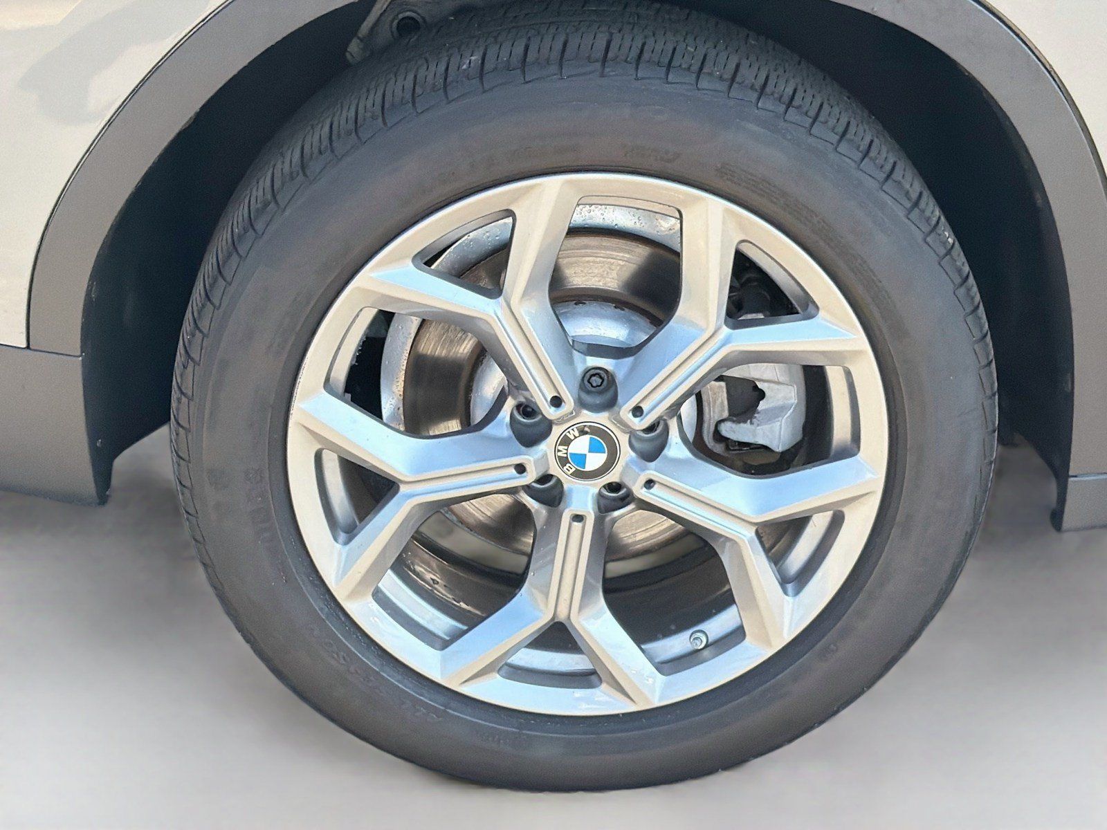 Used 2023 BMW X3 xDrive30i w/ Premium Package AWD/4WD image 9