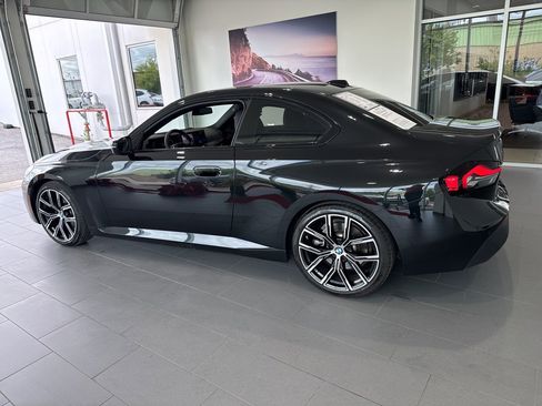 Certified 2024 BMW 230i Coupe w/ Convenience Package RWD image 5