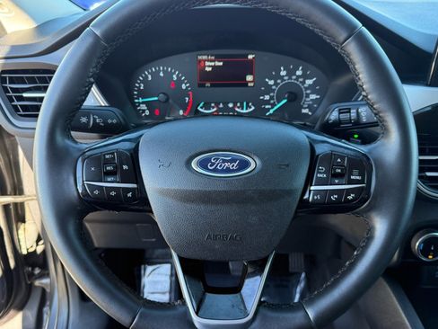 Used 2022 Ford Escape SE w/ Convenience Package image 16