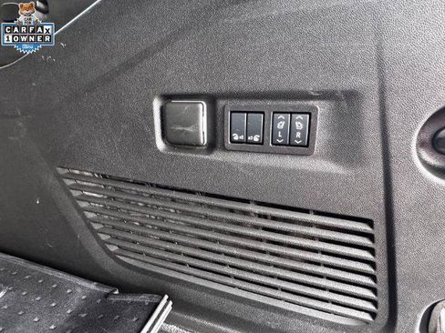 Used 2026 Chevrolet Suburban RST w/ Comfort Package RWD image 38
