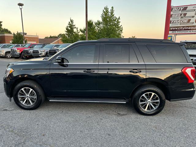 Used 2019 Ford Expedition XLT w/ Equipment Group 202A AWD/4WD image 8