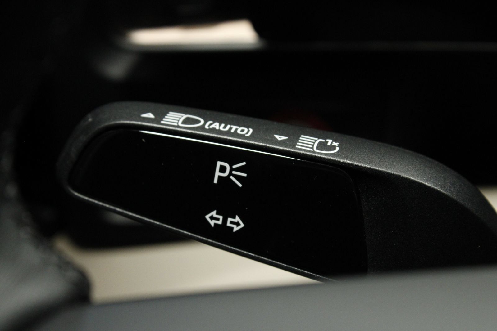 Used 2026 Porsche Cayenne Electric AWD/4WD image 48