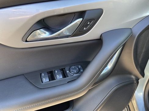 Used 2025 Chevrolet Blazer LT image 14