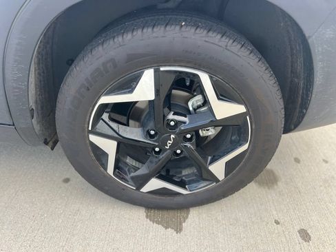 Used 2025 Kia Seltos S FWD image 23