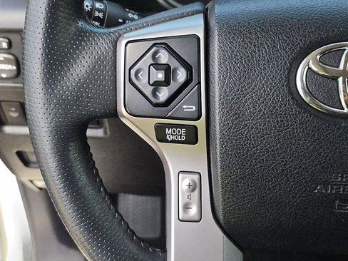 Used 2019 Toyota 4Runner SR5 Premium RWD image 23