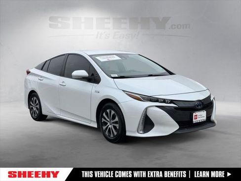 Certified 2021 Toyota Prius Prime XLE image 1
