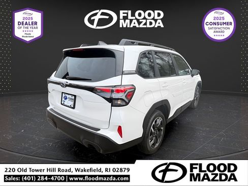 Used 2025 Subaru Forester Limited image 5