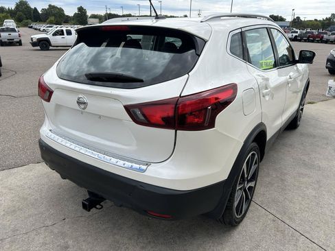 Used 2017 Nissan Rogue Sport SL w/ SL Premium Package AWD/4WD image 5
