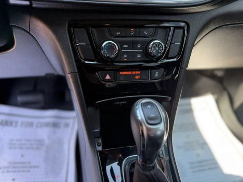Used 2019 Buick Encore Preferred AWD/4WD image 18