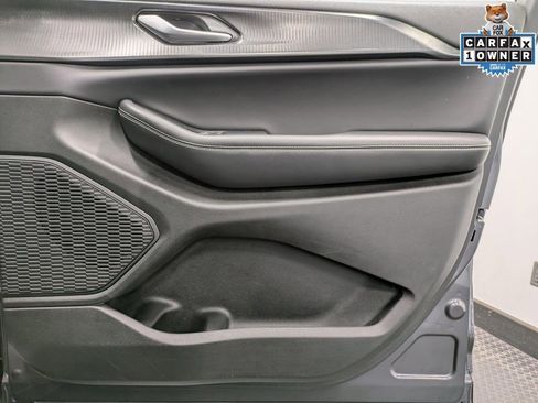 Used 2023 Jeep Grand Cherokee Altitude image 28