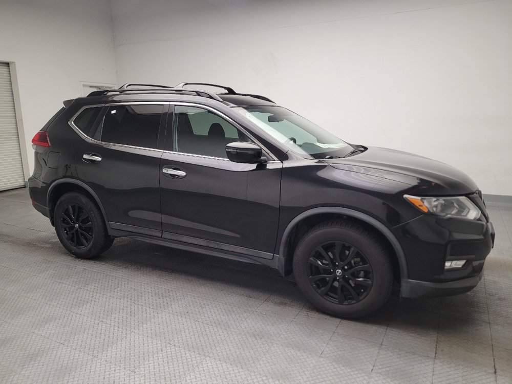 Used 2018 Nissan Rogue SV FWD image 11