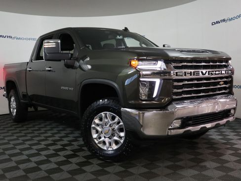 Used 2022 Chevrolet Silverado 2500 LTZ image 2