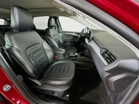 Used 2024 Ford Escape Platinum w/ Premium Technology Package AWD/4WD image 33