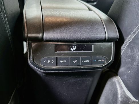 Certified 2020 Toyota Highlander Limited AWD/4WD image 25