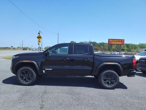 New 2025 GMC Canyon Elevation w/ Convenience Package image 4