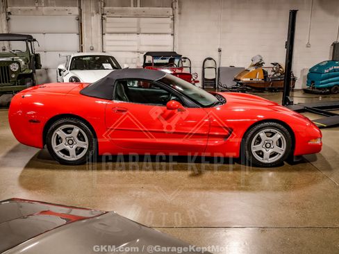 Used 1999 Chevrolet Corvette Convertible w/ Memory Pkg RWD image 8
