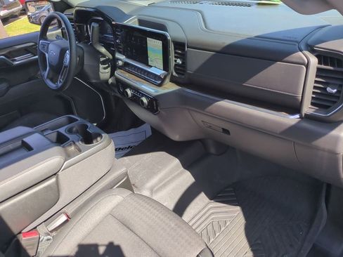 Used 2024 Chevrolet Silverado 1500 LT Trail Boss AWD/4WD image 28