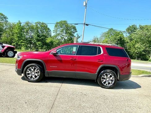 Used 2023 GMC Acadia SLT FWD image 8
