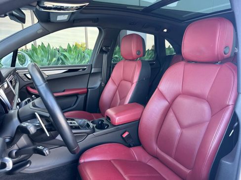 Used 2022 Porsche Macan S AWD/4WD image 5