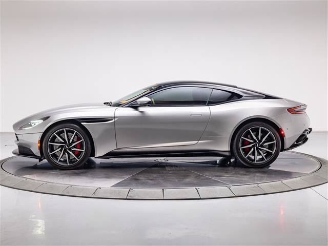 Used 2021 Aston Martin DB11 Coupe RWD image 11