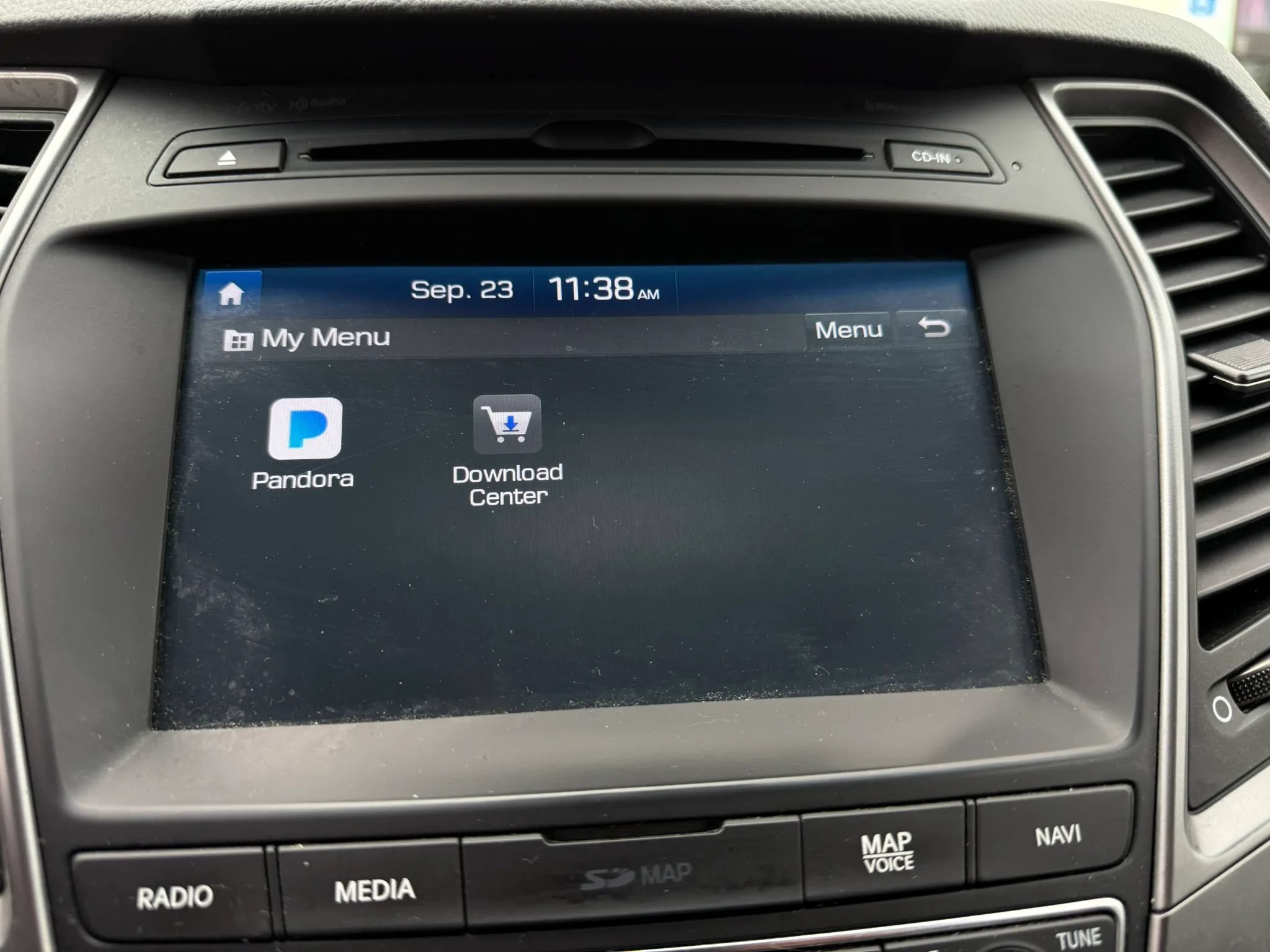 Used 2018 Hyundai Santa Fe Sport FWD image 16