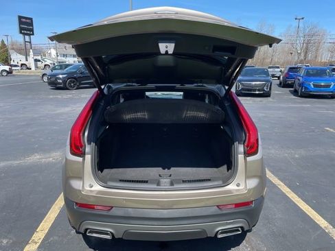 Used 2023 Cadillac XT4 Premium Luxury FWD image 7