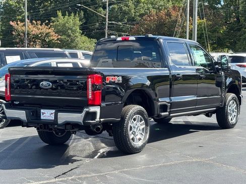 New 2026 Ford F250 Lariat w/ FX4 Off-Road Package image 17
