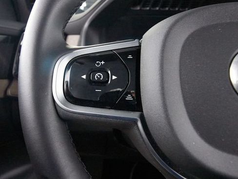 Certified 2026 Volvo XC90 B6 Plus AWD/4WD image 15