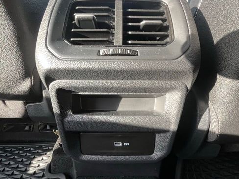 Certified 2025 Volkswagen Taos SEL image 16