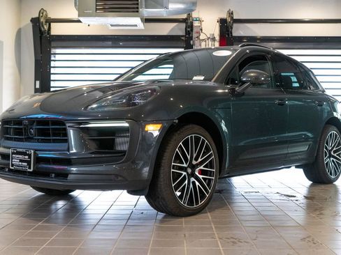 Certified 2026 Porsche Macan S AWD/4WD image 1