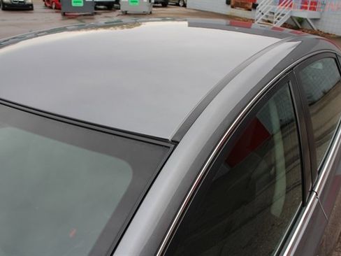 Used 2016 Nissan Sentra S image 7