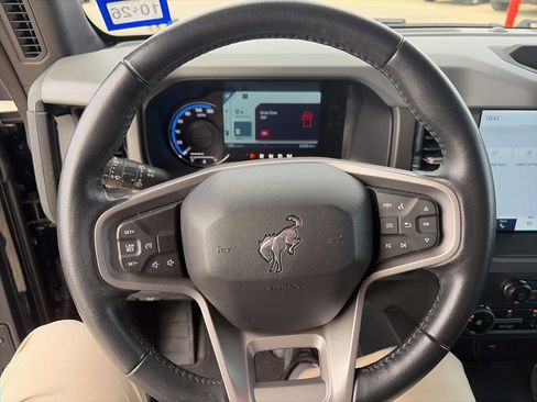 Used 2024 Ford Bronco Big Bend w/ Sasquatch Package image 13