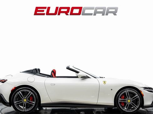 Used 2025 Ferrari Roma Spider RWD image 7
