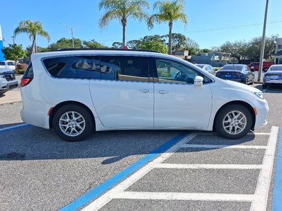 Used 2022 Chrysler Pacifica Touring-L