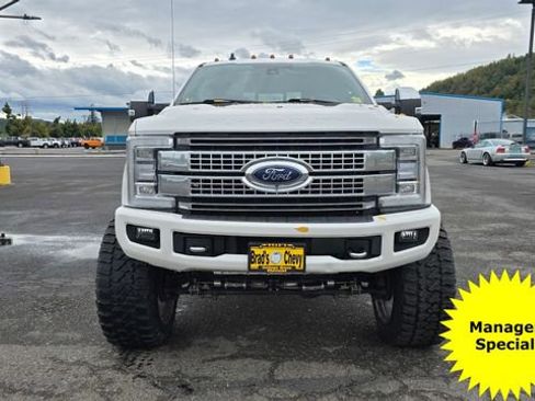 Used 2019 Ford F350 Platinum w/ Platinum Ultimate Package image 2