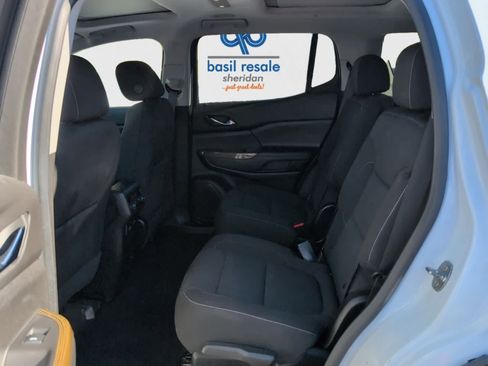 Used 2022 GMC Acadia SLE w/ GMC Pro Grade Package image 22