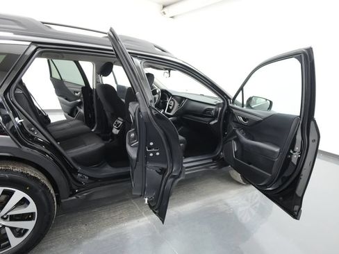 Used 2023 Subaru Outback Premium AWD/4WD image 27