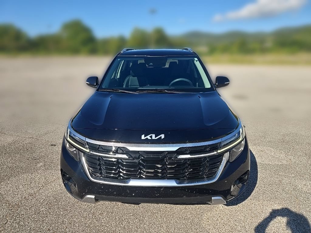 Used 2025 Kia Seltos EX w/ EX Sunroof Package FWD image 8
