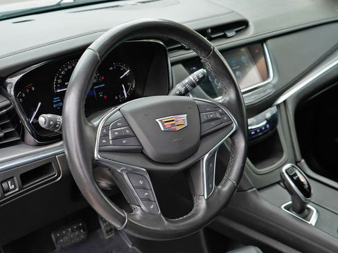 Used 2019 Cadillac XT5 Luxury AWD/4WD image 16