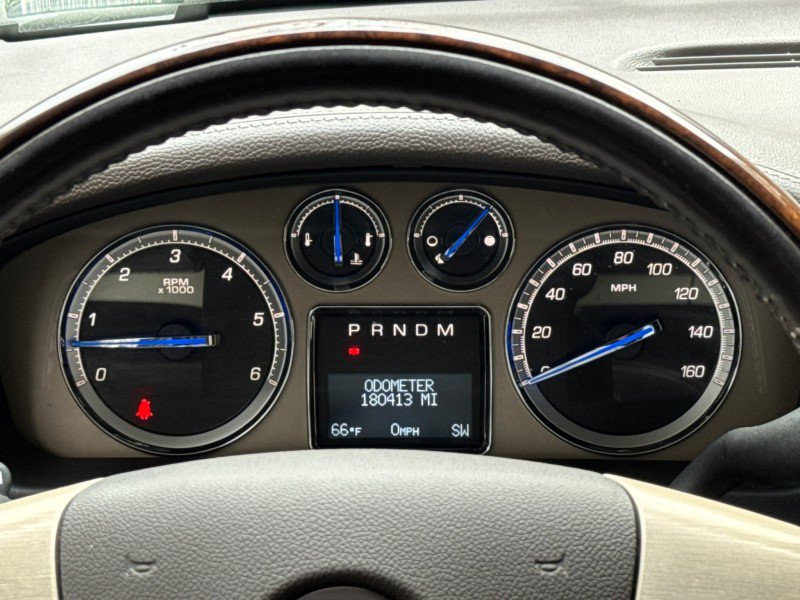 Used 2014 Cadillac Escalade ESV Platinum AWD/4WD image 20