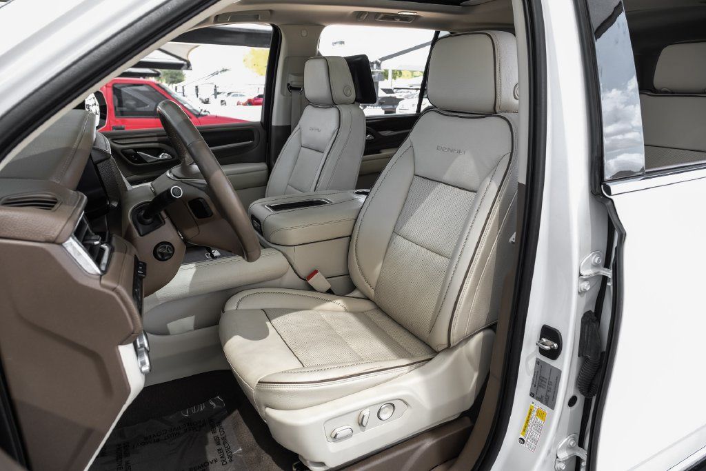 Used 2021 GMC Yukon XL Denali w/ Denali Premium Package RWD image 34