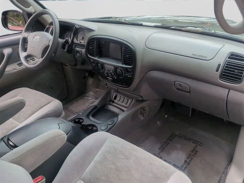 Used 2006 Toyota Sequoia SR5 image 39