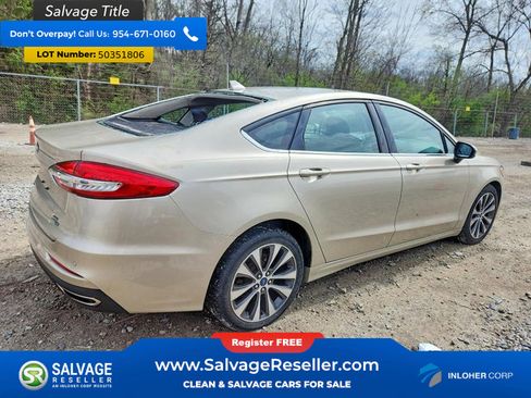 Used 2019 Ford Fusion SE AWD/4WD image 4