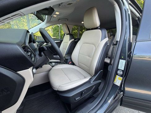 Used 2022 Ford Escape SEL w/ Technology Package AWD/4WD image 19